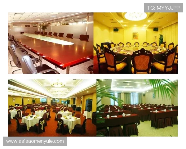 君怡娱乐场位于繁华地段,交通便利,是放松心情的理想选择